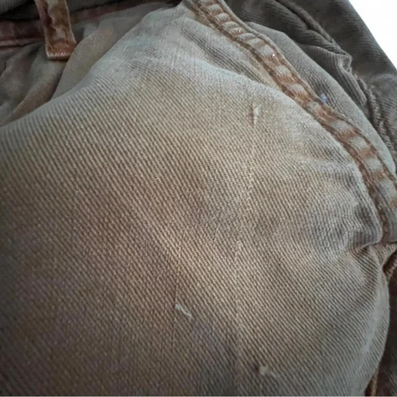 PAIGE Khaki High-Waist Tie-Belt Shorts - Picture 3 of 3